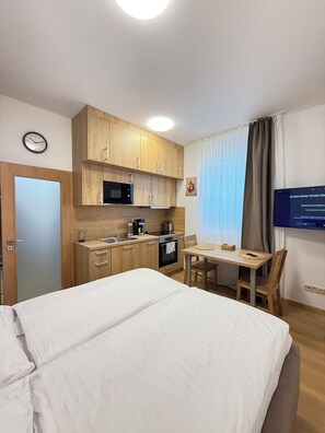 1 bedroom, iron/ironing board, bed sheets