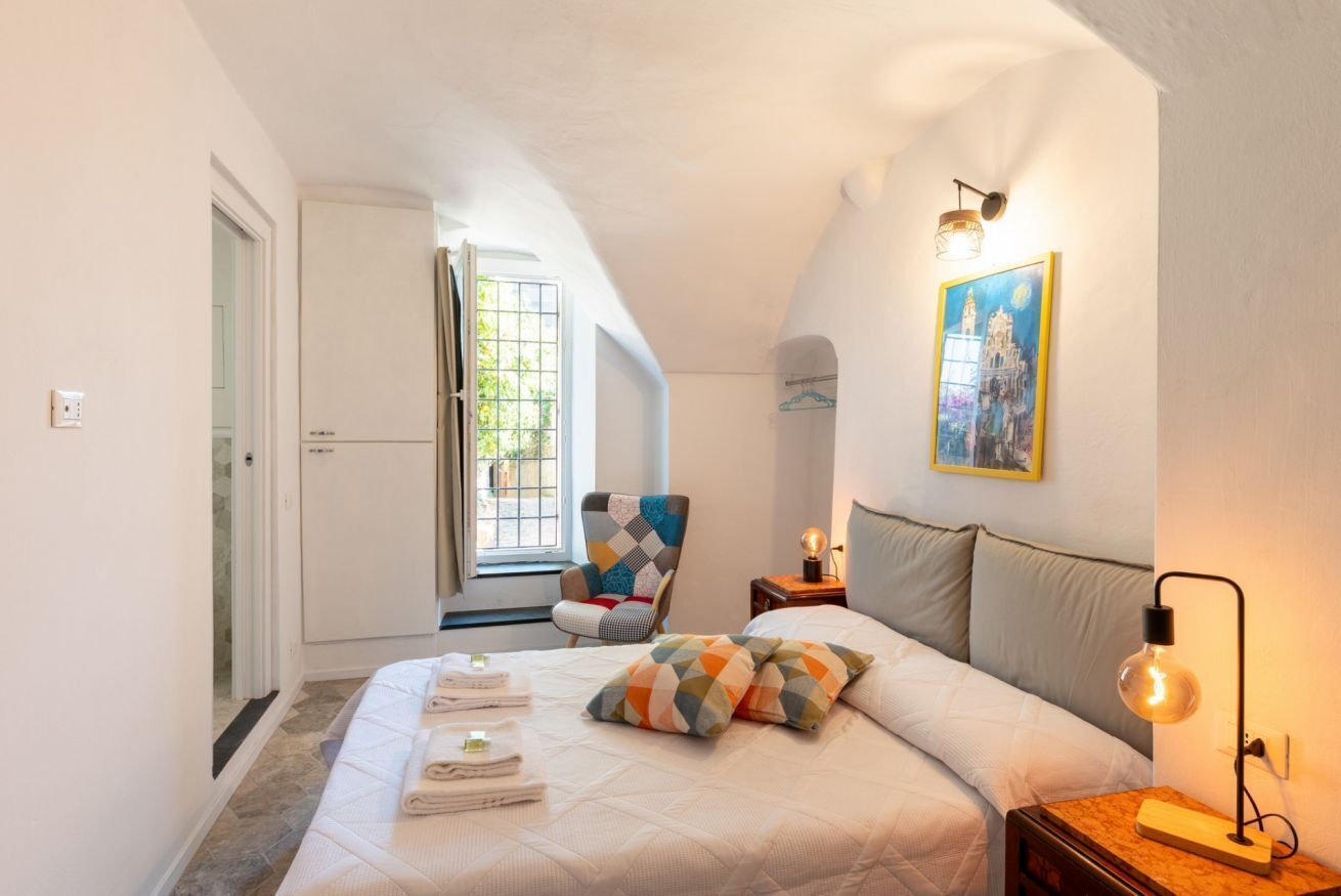 2 Schlafzimmer, Bügeleisen/Bügelbrett