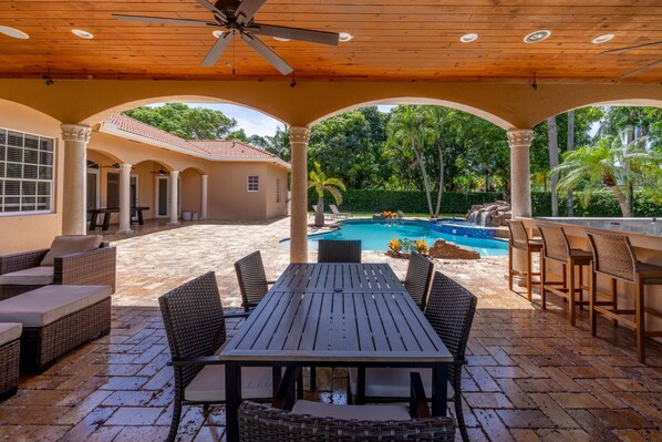 Outdoor pool, a heated pool