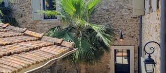 Renovated stone building - 4 luxury apts each on-suite in SW France wine village