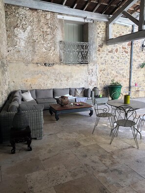 Interior - Renovated stone building - 4 luxury apts each on-suite in SW France wine village (Roujan)