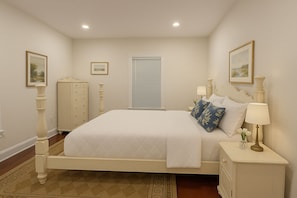 Iron/ironing board, Internet, bed sheets