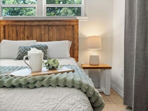 2 Schlafzimmer, Schreibtisch, Bügeleisen/Bügelbrett, kostenloses WLAN