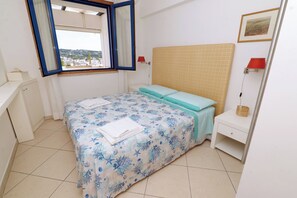 2 bedrooms, iron/ironing board, WiFi, bed sheets - Michele House - Panoramic Sea View (Santa Maria di Leuca)