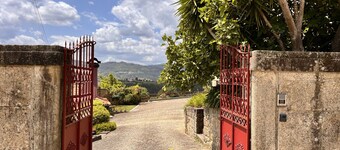 Nomad s Country - Cimo de Vila Mountain Window