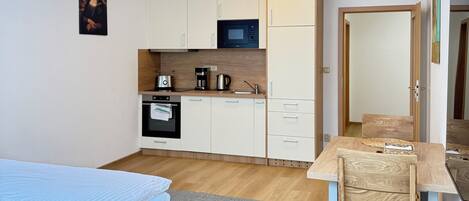 1 bedroom, iron/ironing board, Internet, bed sheets