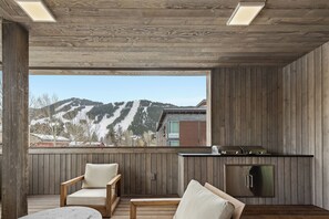 Property grounds - Mountain Views & Fall Trails | Hot Tub Escape (Jackson)