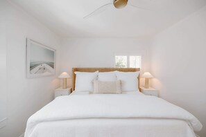 4 habitaciones, tabla de planchar con plancha, cuna de viaje y wifi