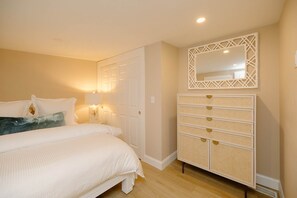 4 室のベッドルーム、�アイロン / アイロン台、旅行用ベビーベッド、WiFi