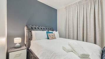 2 bedrooms, WiFi, bed sheets