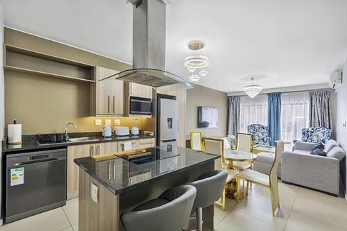 Stylish Urban Escape  2BR in Rivonia, Sandton