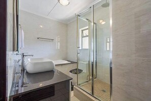 Bathroom - Gem in Fourways Modern 2-Bed Apartment (Randburg)