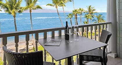 Wake to Panoramic Ocean Views - 4th Floor Maui Couples Retreat!