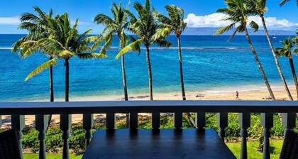 Oceanfront Maui Escape! Panoramic Views, Pool, Hot Tub & Steps to Beach