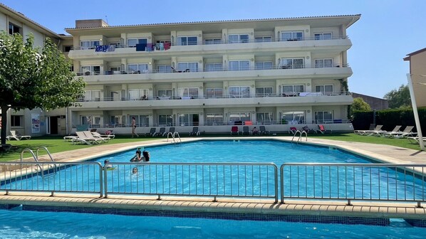 Apartment | Pool