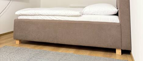 1 chambre, fer et planche à repasser, accès Internet, draps fournis