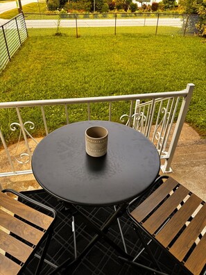 تناول الطعام بالخارج