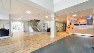 Cottage | Lobby