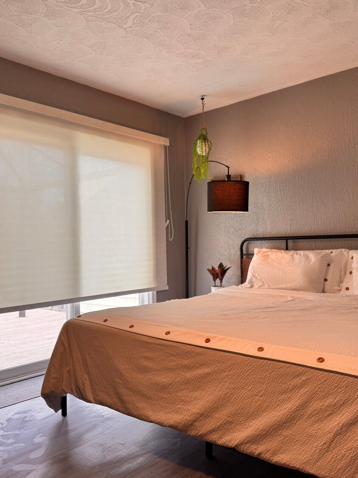 1 室のベッドルーム、アイロン / アイロン台、インターネット、ベッドシーツ