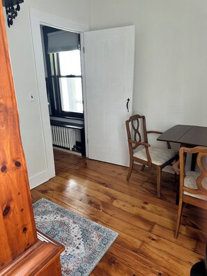 Dining - Cozy Guest Suite in Historic Home (Middletown)