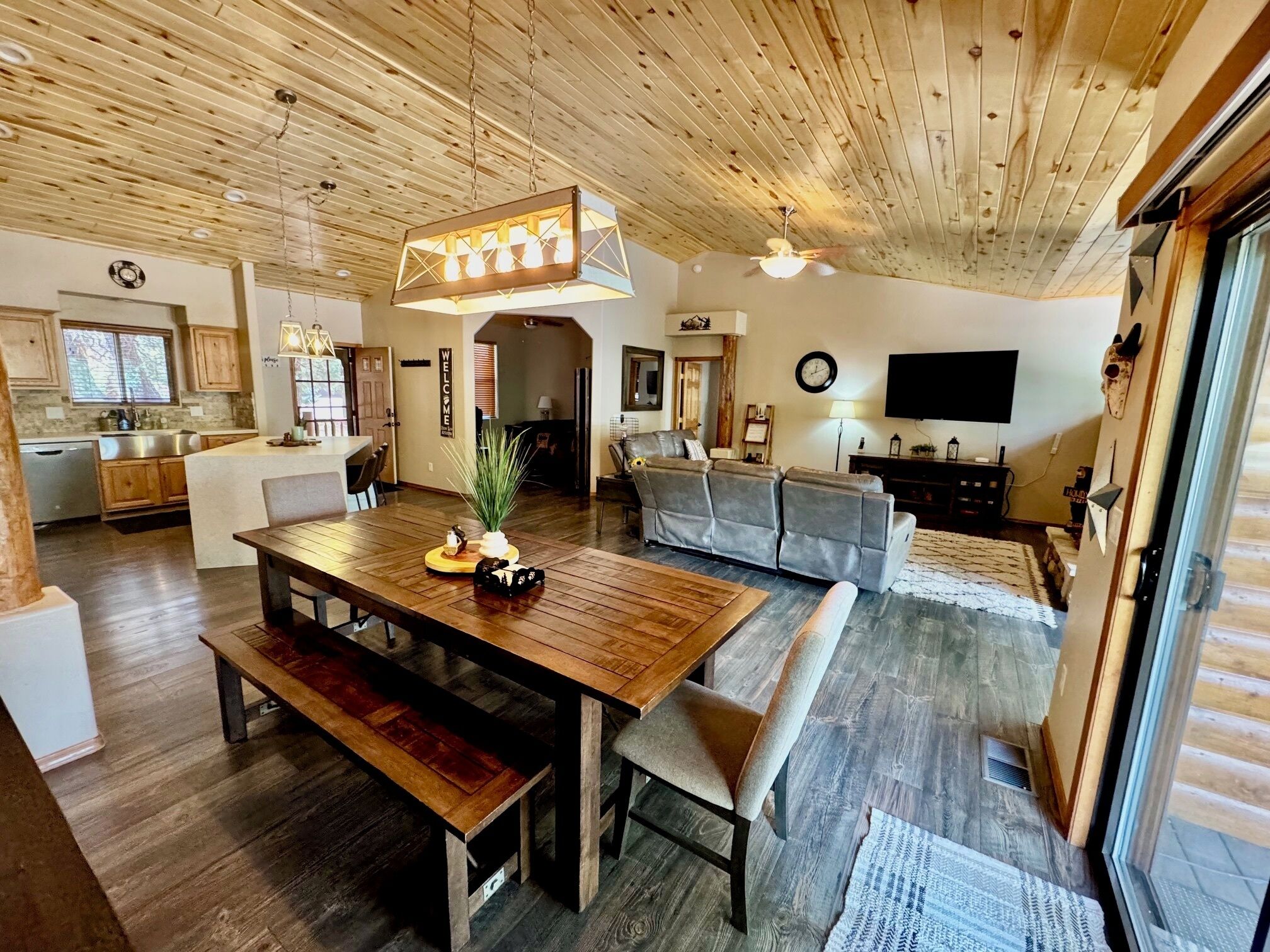 智能電視、壁爐