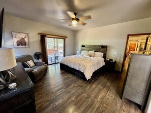 3 soverom, skrivebord, strykejern/-brett og wi-fi (inkludert)