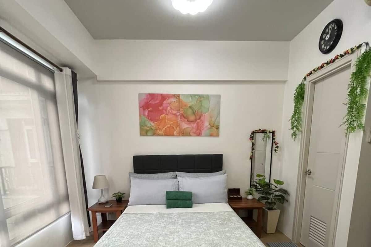 Appart'hÎtel Confort, plusieurs lits, accÚs piscine, vue ville | Literie hypoallergénique, couette en duvet d'oie