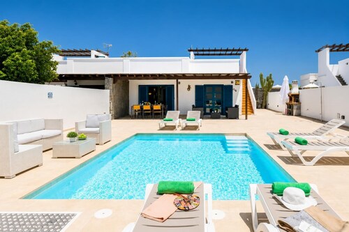 Villa Concha - Three Bedroom Villa, Sleeps 6