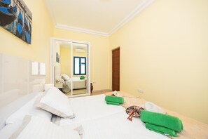 3 bedrooms, iron/ironing board, WiFi, bed sheets