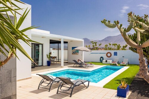 Villa Arbol Del Sol - Drei Schlafzimmer Villa, Schläft 6