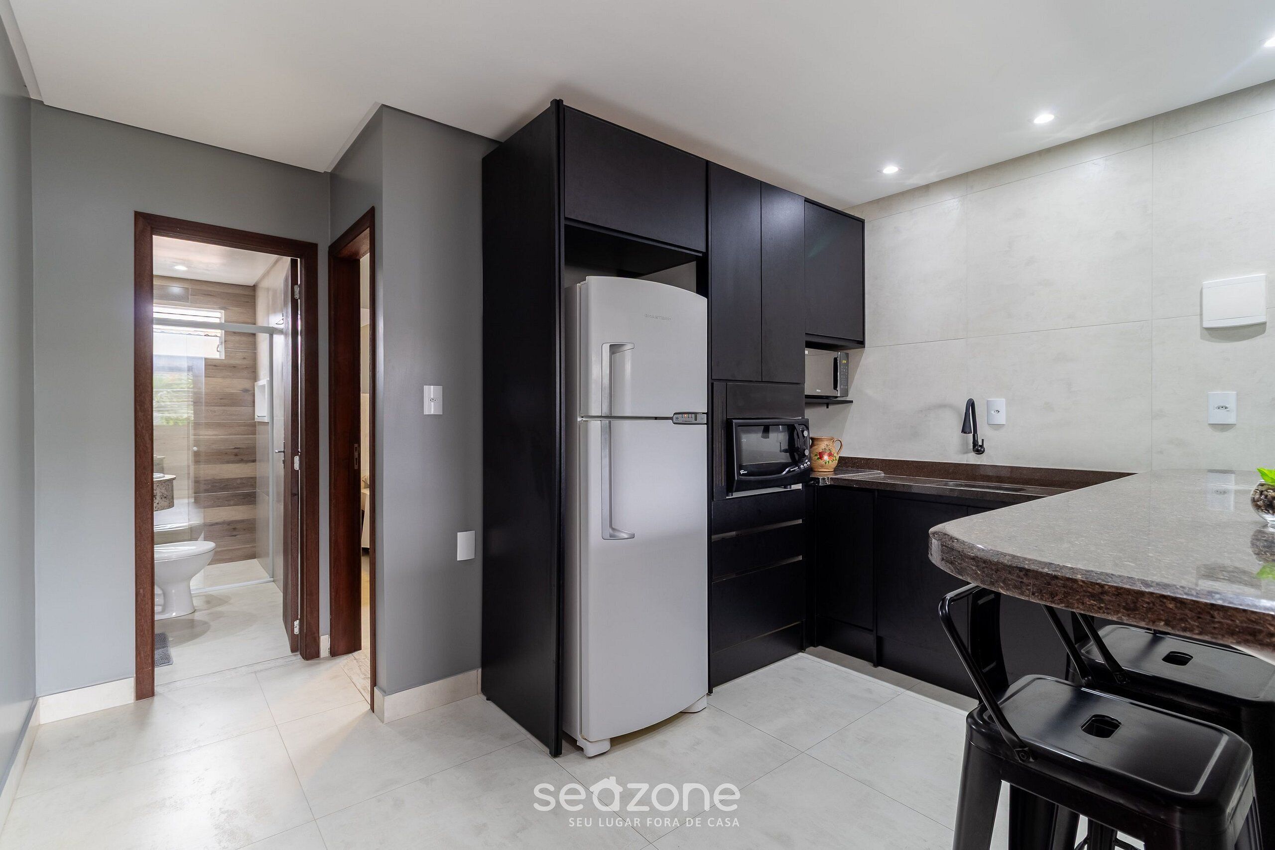 Basic Apartment | Private kitchen