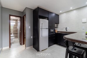 Basic Apartment | Private kitchen