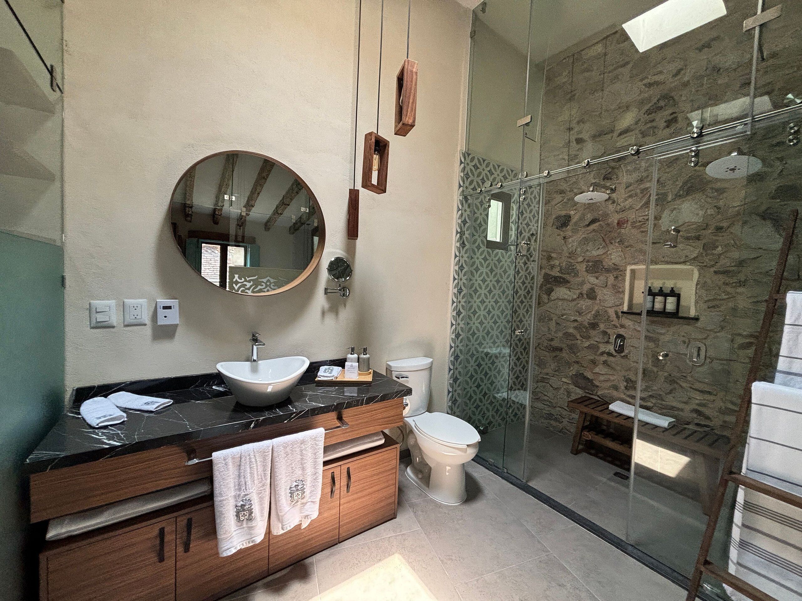 Deluxe Apartment | Bathroom | Bathrobes