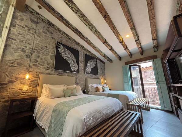 Deluxe Room | Free WiFi