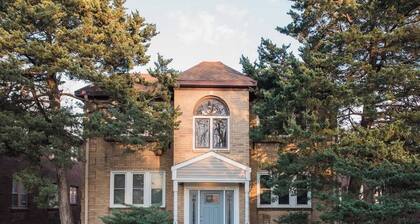 Upscale apartment in Rockford!