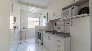 Basic Apartment | Private kitchen