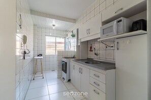 基础公寓 | 私人厨房 | 厨具/餐具