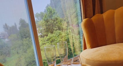Bhurban Nights - High Floor with mountains views from each of 3 rooms.