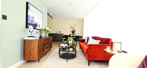 Living area - 1 Bedroom Flat in Chiswick (London)