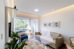 เบสิกอพาร์ทเมนท์ | บริเวณนั่งเล่น