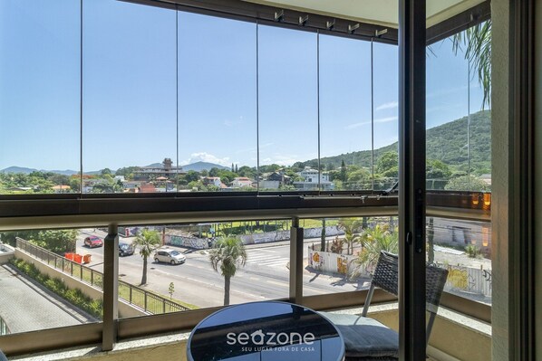 Basic Apartment | Interior