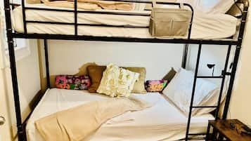 2 camere, ferro/asse da stiro, Wi-Fi gratuito, lenzuola