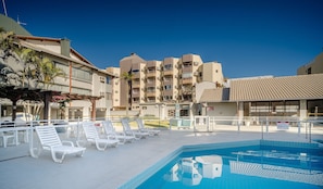 Unclassified image, 2 of 27, button - Condomínio bem localizado a 100m da Praia - CSC (Florianópolis)