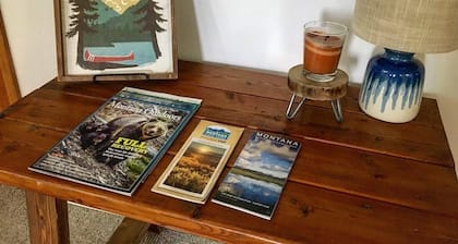 Trails, Tails & Town – Pet-Friendly Stay Near It All