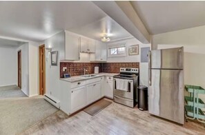 Micro-ondes, four, plaque de cuisson