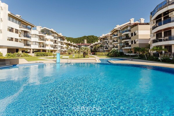 Basic Apartment | Pool | Outdoor pool