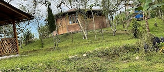 Casa de Campo CAMVUL lodging; connect with Choco Andean Nature