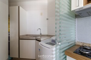 Appartamento Basic | Cucina privata | Pentole/stoviglie/utensili