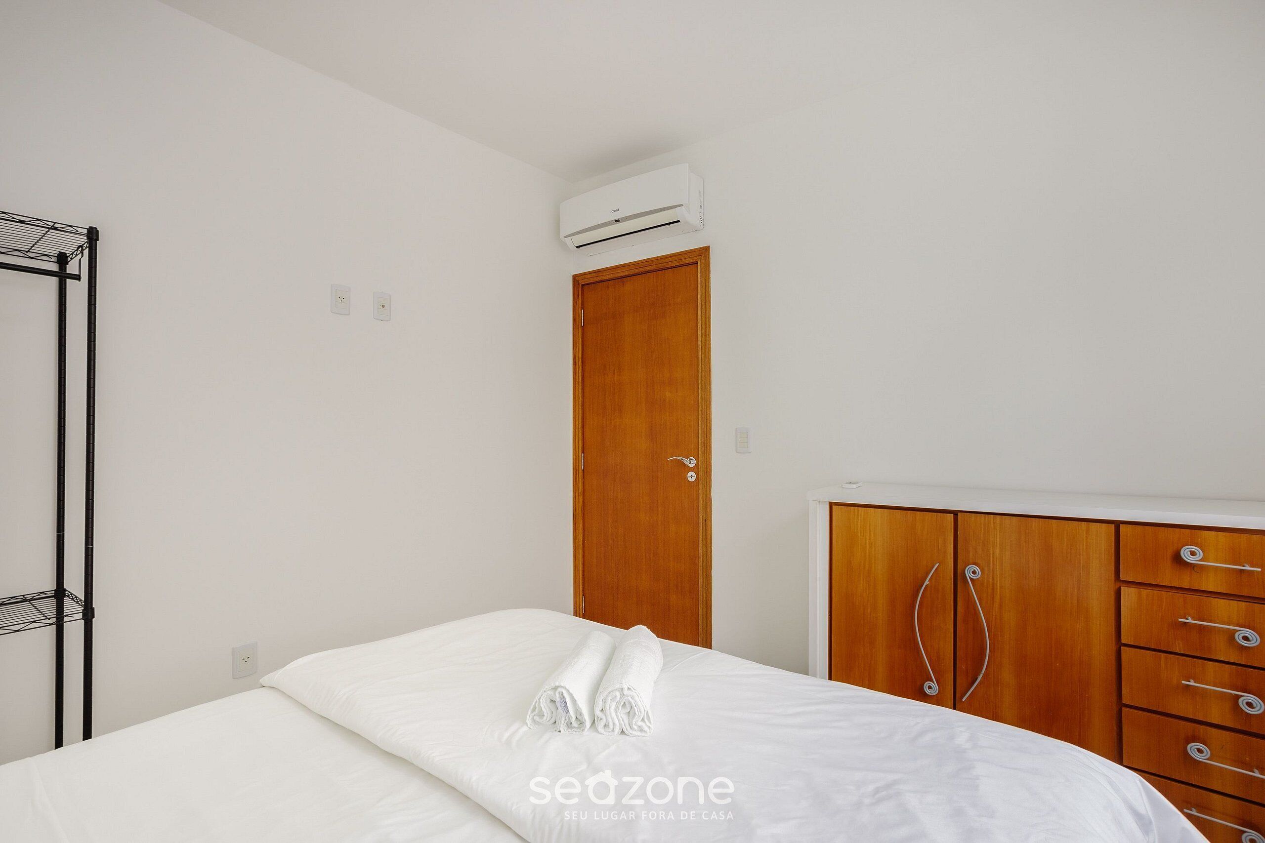 Apartamento básico | Escrivaninha