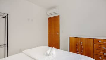 Apartamento básico | Escrivaninha